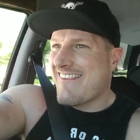 Meet your Posher, Taylor - Picture 5 of 8